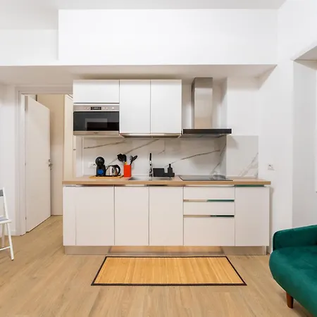 Emerald Suite, Elegant Flat In San Giovanni Area * Rome