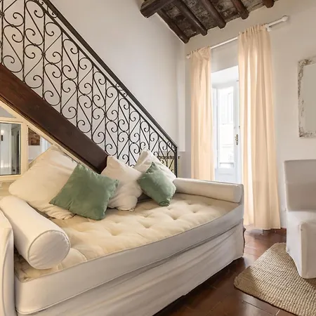 Piazza Navona Loft For 7 People * Rome