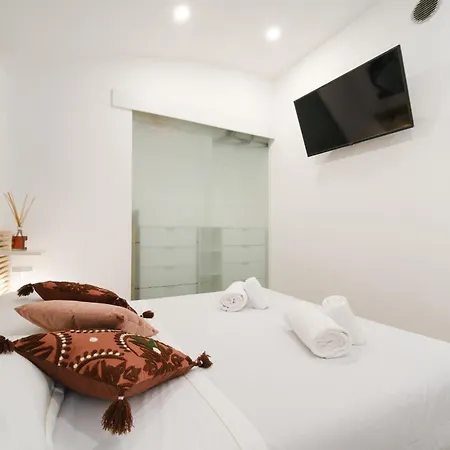 Angel's Luxury Den By Buddyrent Apartment Rome