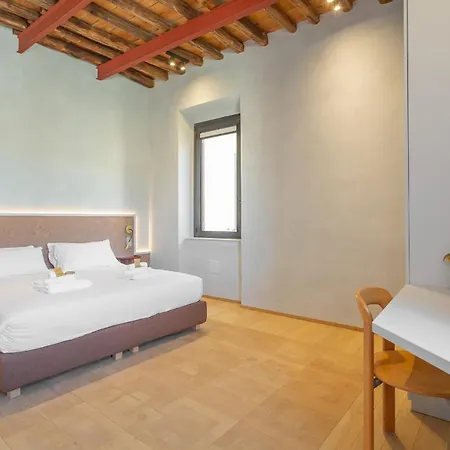 Spanish Steps Exclusive 3bdr * Rome