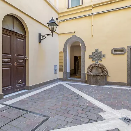 Spanish Steps Exclusive 3bdr Apartment *