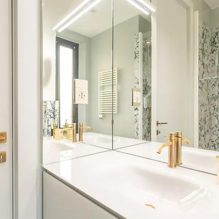 Spanish Steps Exclusive 3bdr Apartment Rome