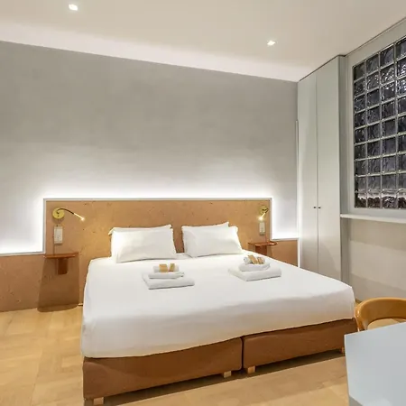 Spanish Steps Exclusive 3bdr Apartment