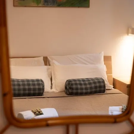 Maddalena's Quiet Retreat Near Ada Apartment *