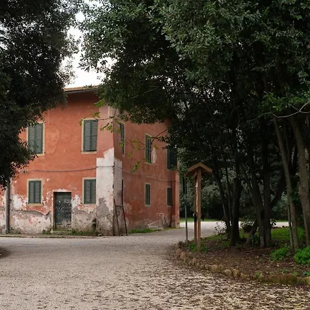 Maddalena's Quiet Retreat Near Ada