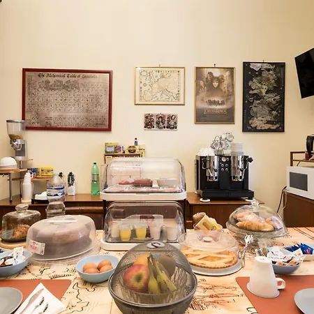 Bed & Breakfast Da Alessia Per Dormire Al Coppede 3*