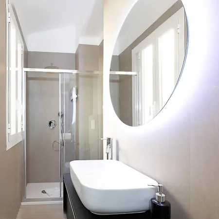 Guest house Lc Grandtour Liberta Rome