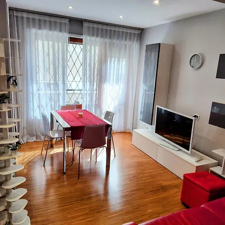 Roma Apartment *