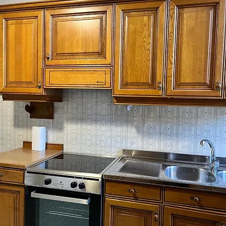 Elegante - Vicino Metro Apartment Rome