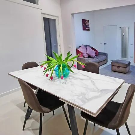 Il Cortile Del 900 Apartment