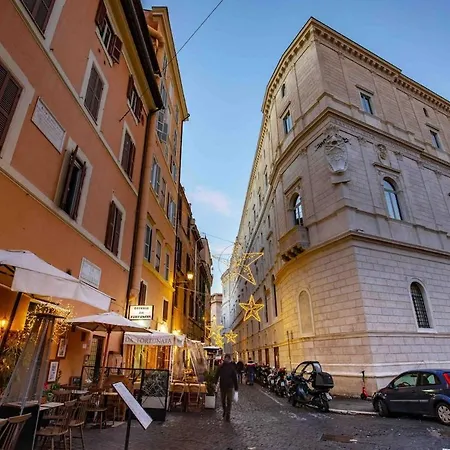 Apartment Dimora Florea - In The Heart Of Campo De' Fiori *