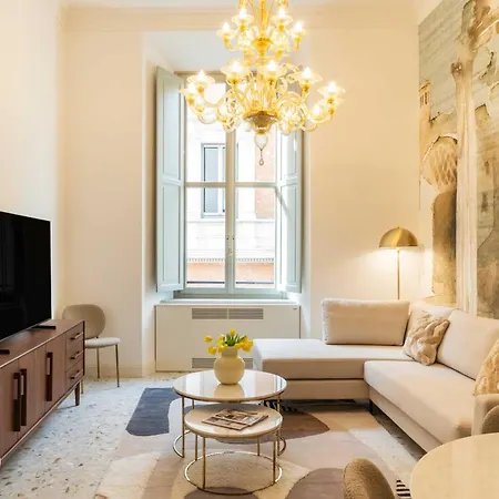 Palazzo Raggi Luxury Apartment Rome