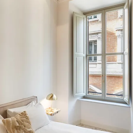 Palazzo Raggi Luxury Apartment