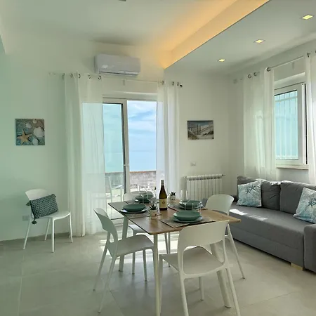Holiday home Acquamarina *