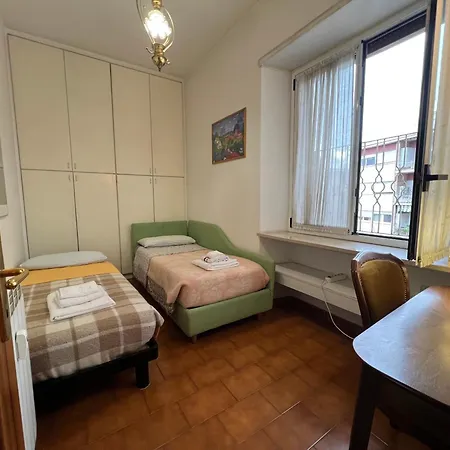 --colosseum 15 Min-- Trastevere, Free Wi-fi & A-c Appartamento