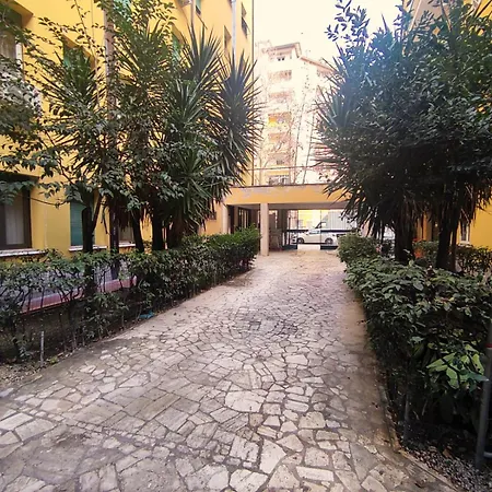 Apartment Ele House