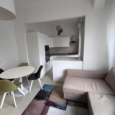 Apartment Realty Company Mercede