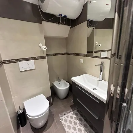 Apartment Realty Company Mercede *