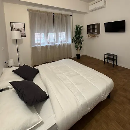 Residenza Piramide * Rome