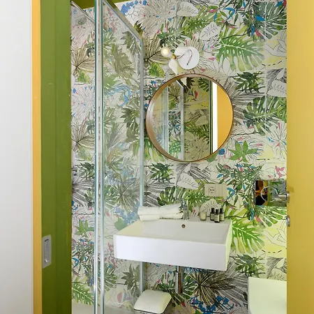 Moon River Luxury Apartment *
