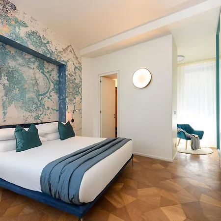 Moon River Luxury * Roma