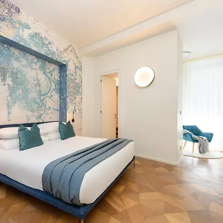 Moon River Luxury * Rome