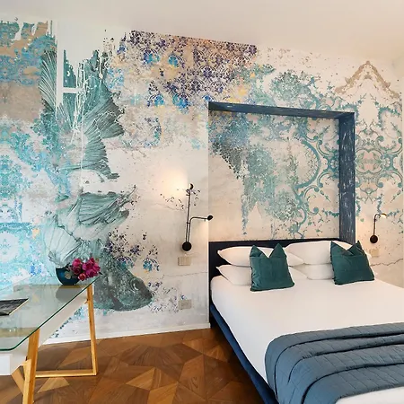 Moon River Luxury Apartment *