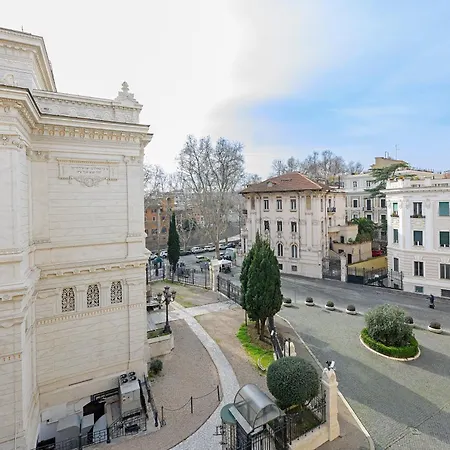 Moon River Luxury Rome