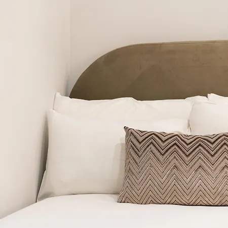 Ventuno Dei Luxury - San Giovanni Guest house *