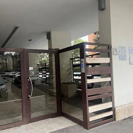 Apartment Loft Eur Free Parking