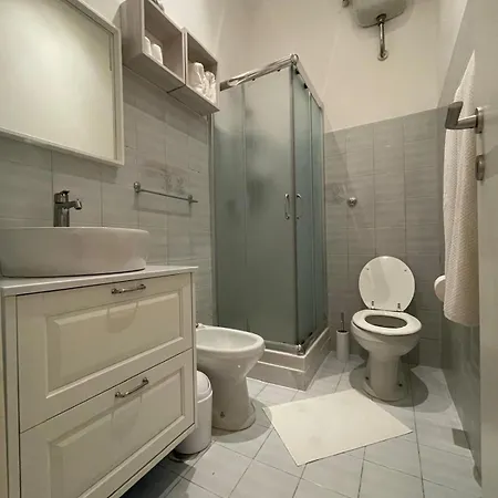 San Lorenzo Di Massimo & Luisa Apartment Rome