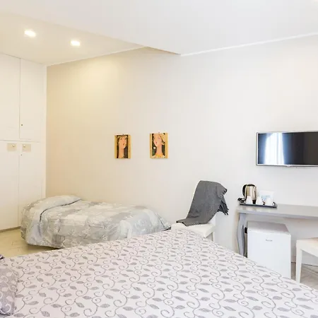 Relais Calamatta 2*
