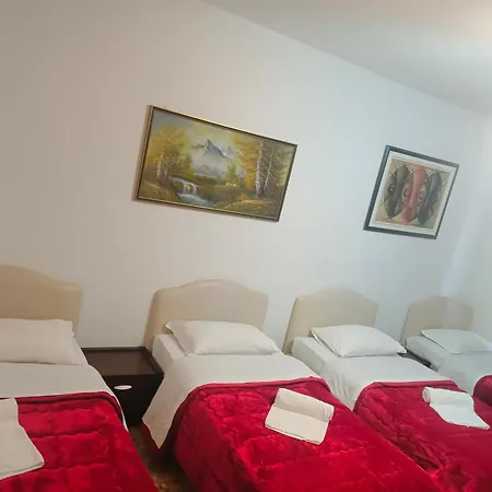 Hostelroma *
