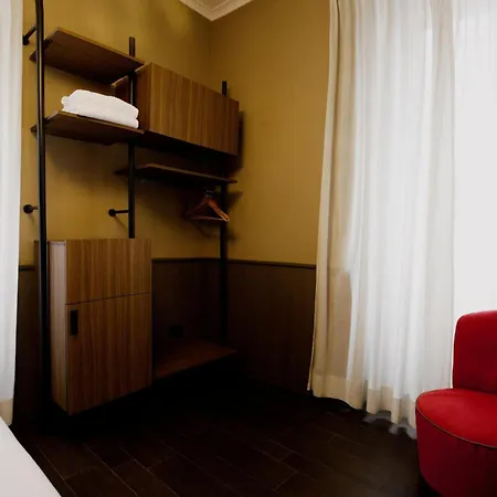The B Place Hotel