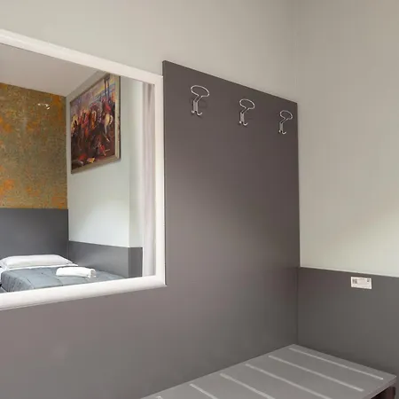 Alessandro Palace & Bar Hostel