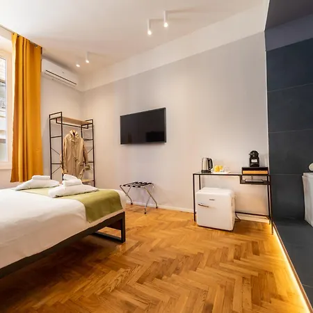 Guest house Carrara 24