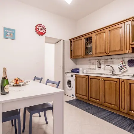 Apartment Fara Sabina Large Aparment
