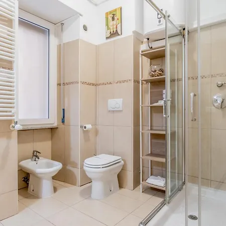 Fara Sabina Large Aparment Apartment