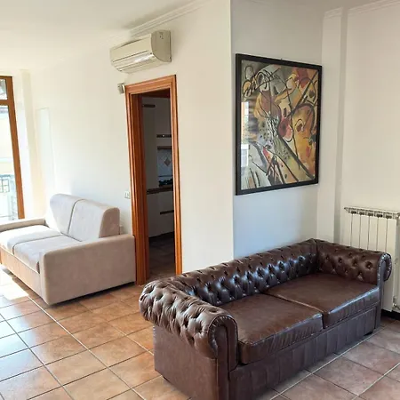 Apartment La Casa Del Tomo *