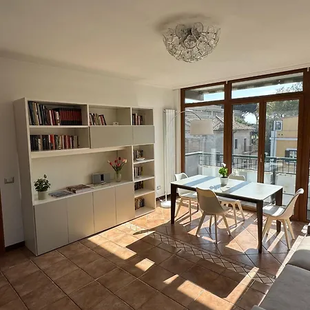 La Casa Del Tomo * Roma