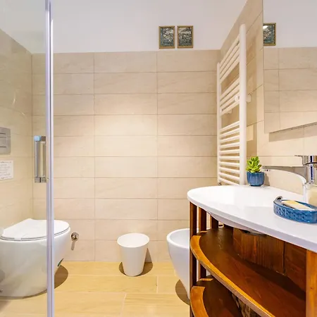 Luminosa Con Bagno Privato Interno - Vicina Metro