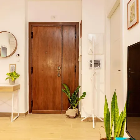 Luminosa Con Bagno Privato Interno - Vicina Metro Alloggio in famiglia Roma