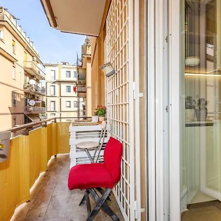 Alloggio in famiglia Luminosa Con Bagno Privato Interno - Vicina Metro Roma