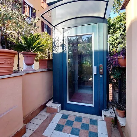 Domus Monami Dreams & Terrace In Trastevere * Rome