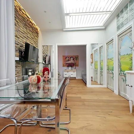 Domus Monami Dreams & Terrace In Trastevere Apartment