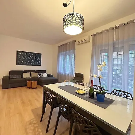 Interlude Apartment