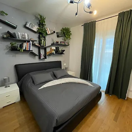Elegant Panoramic With Jacuzzi Apartment Rome