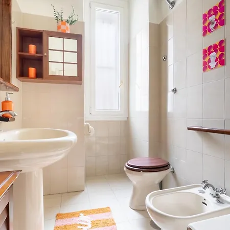 Apartamento Maroon Flat Colosseo, 800 Mt From Amphitheater *