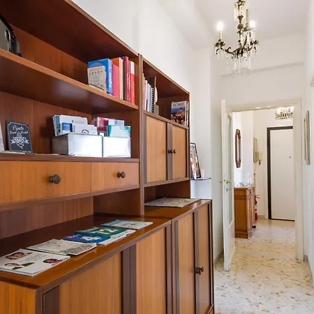Casa Adele Lovely Mid-century Apartment, Apartment Rome