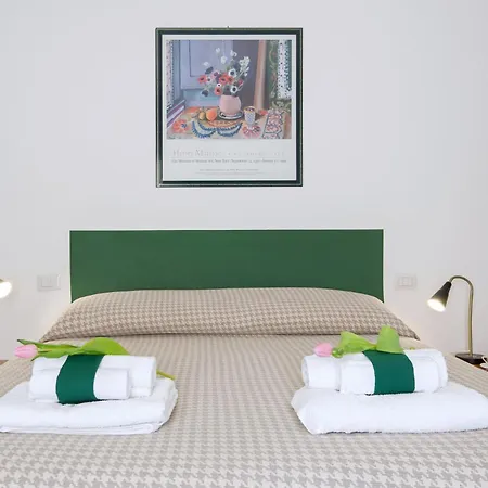 Casa Adele Lovely Mid-century Apartment, *